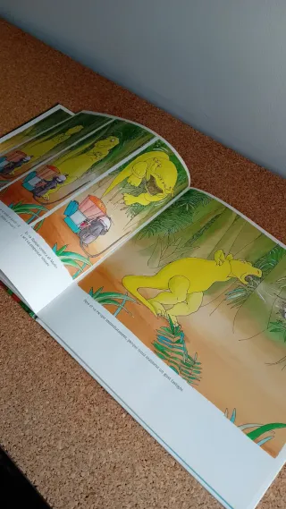 L'AMIC DEL PETIT TIRANOSAURE LIBRO INFANTIL
