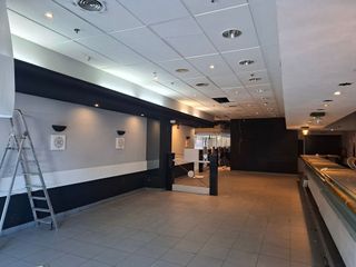 Local comercial en alquiler en Corralejos - Campo de las Naciones en Madrid