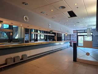 Local comercial en alquiler en Corralejos - Campo de las Naciones en Madrid