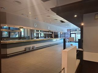 Local comercial en alquiler en Corralejos - Campo de las Naciones en Madrid