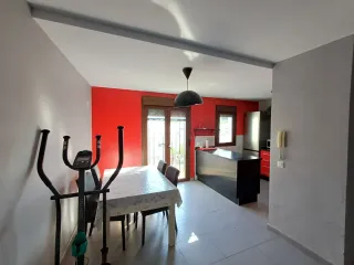 Alquiler de casa con patio y azotea