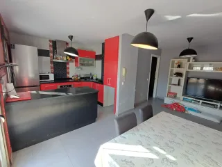 Alquiler de casa con patio y azotea