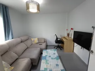 Alquiler de casa con patio y azotea