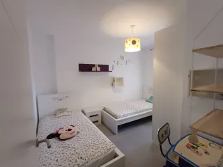 Alquiler de casa con patio y azotea