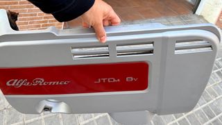 Tapa motor Alfa Romeo JTDm 8v