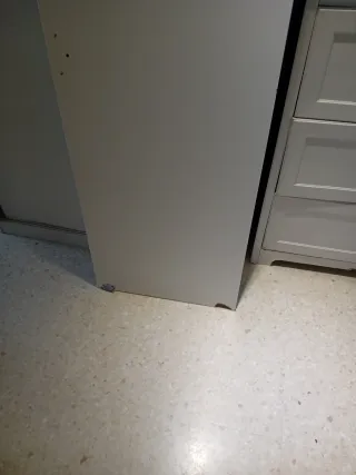 Armario blanco y beige