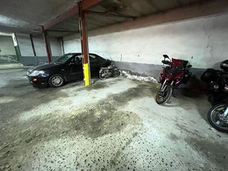 Garaje en venta en Loeches