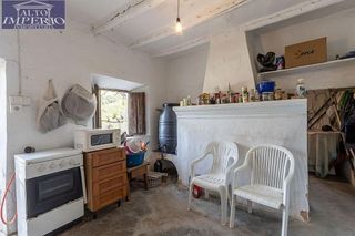 Cortijo en venta en Barrio de la Vega en Monachil