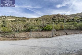 Cortijo en venta en Barrio de la Vega en Monachil