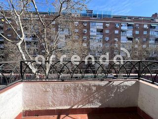 Piso en alquiler en Comillas en Madrid