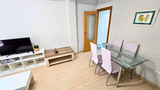 Piso en alquiler en Carolinas Altas en Alicante