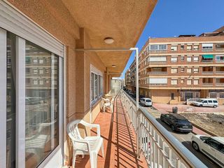 Piso en alquiler en Torrelamata - La Mata en Torrevieja