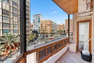 Piso en venta en Centro en Alicante