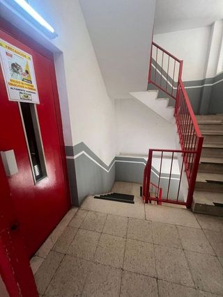 Garaje en venta en Les Planes en Hospitalet de Llobregat, L´