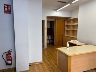 Local comercial en alquiler en Cerdanyola sur en Mataró