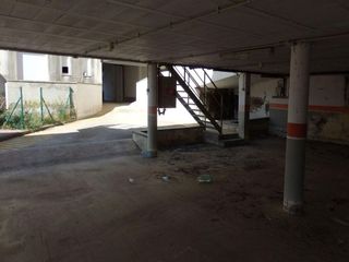 Garaje en venta en Deltebre