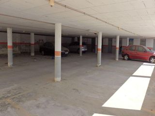 Garaje en venta en Deltebre