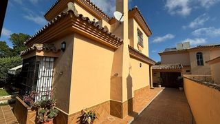 Chalet en venta en La Banda - Campo de Fútbol en Chiclana de la Frontera