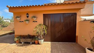 Chalet en venta en La Banda - Campo de Fútbol en Chiclana de la Frontera