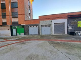 Local comercial en alquiler en Pumarín en Gijón