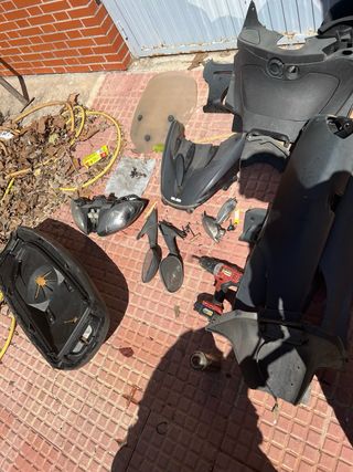 Despiece Piaggio X9 500 moto entera sin papeles