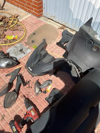 Despiece Piaggio X9 500 moto entera sin papeles