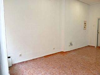 Local comercial en alquiler en El Llano en Gijón