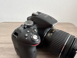 Nikon D5300 + Objetivo AF-P 18-55mm VR