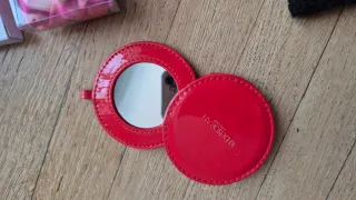 Set Bellezza Nero e Rosso