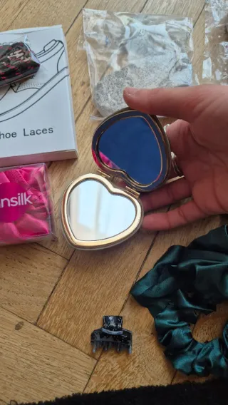 Set Bellezza Nero e Rosso