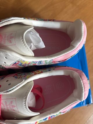 Zapatillas Adidas Talla 40 Flores Rosas