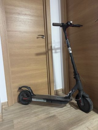 Patinete Eléctrico con Cargador