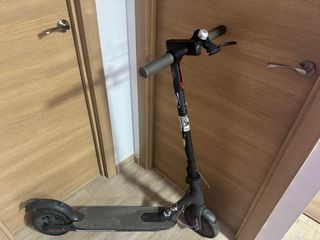 Patinete Eléctrico con Cargador