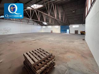 Nave industrial en venta en Pla de la Vallonga - Bacarot en Alicante
