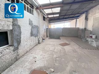 Nave industrial en venta en Pla de la Vallonga - Bacarot en Alicante