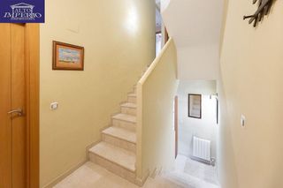 Casa adosada en venta en Crta. De la Sierra en Granada