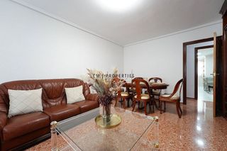 Piso en venta en Els Orriols en Valencia