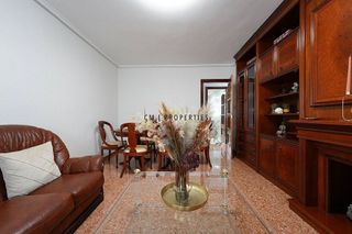 Piso en venta en Els Orriols en Valencia