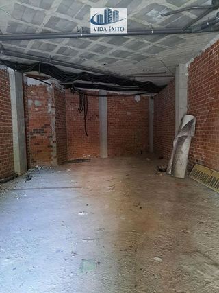 Local comercial en venta en Renfe - Bulevar 1º y 2º Fase en Jaén