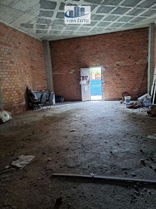 Local comercial en venta en Renfe - Bulevar 1º y 2º Fase en Jaén