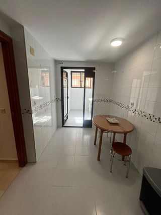 Piso en alquiler en Colores - Entreparques en Sevilla