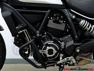 DUCATI SCRAMBLER ICON ¿A2?