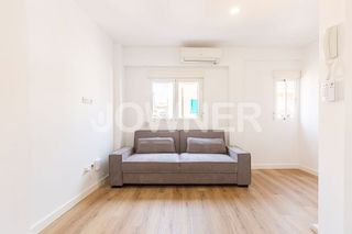 Piso en venta en Almenara en Madrid