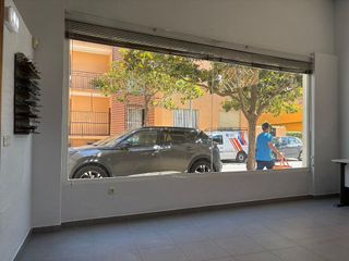 Local comercial en venta en Arroyo de la Miel en Benalmádena