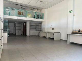 Local comercial en venta en Arroyo de la Miel en Benalmádena