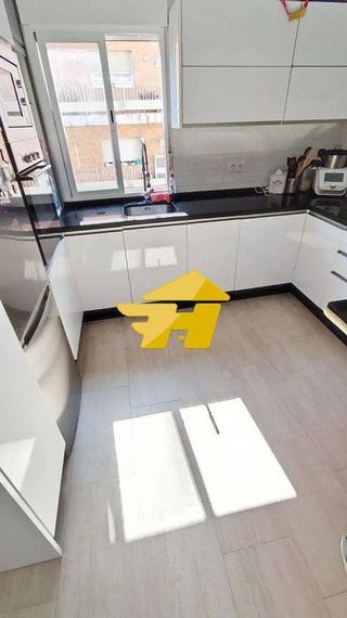 Piso en alquiler en Ciudad Jardín - Zoco en Córdoba