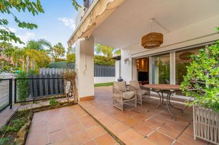 Casa adosada en alquiler en Lomas de Marbella Club - Puente Romano en Marbella