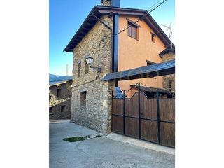 Chalet en venta en Esterri d´Àneu