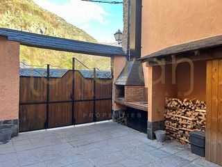 Chalet en venta en Esterri d´Àneu
