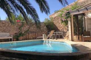 Casa adosada en alquiler en Santa Eugènia